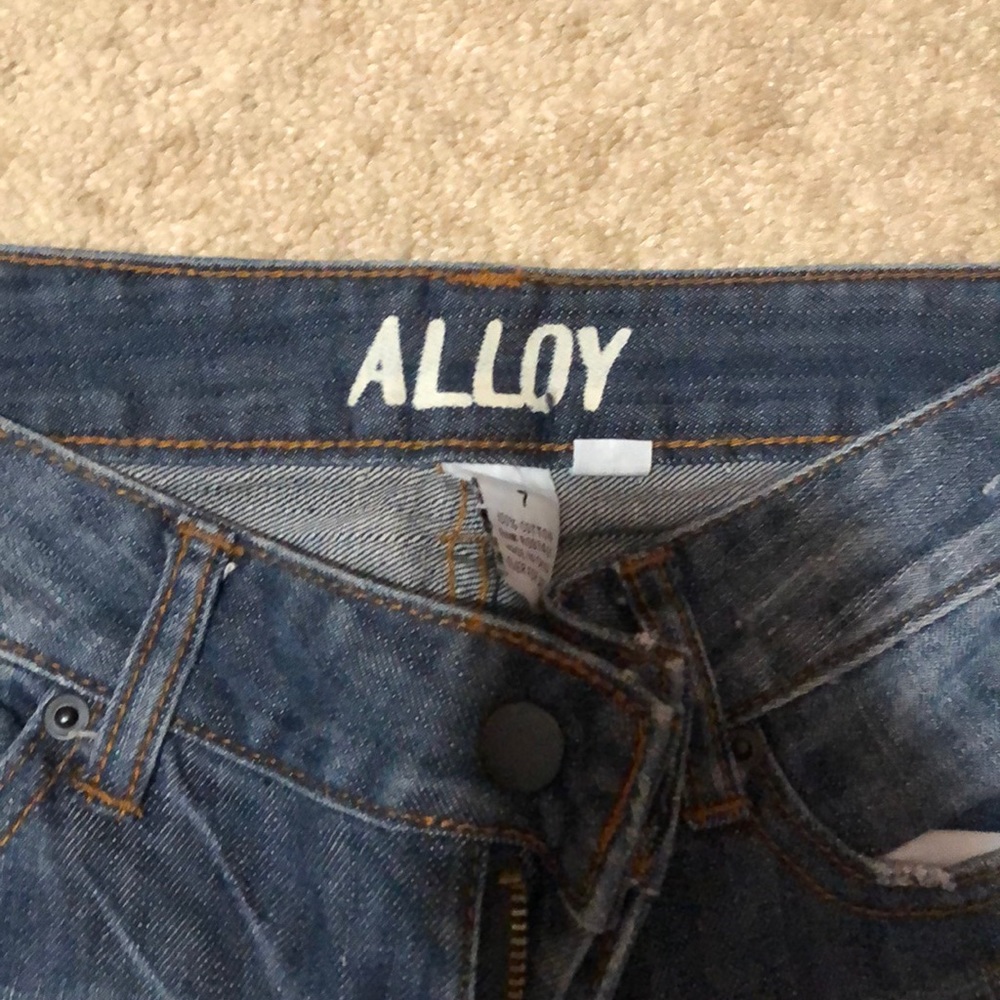 Alloy LONG distressed jeans - Picture 3 of 4